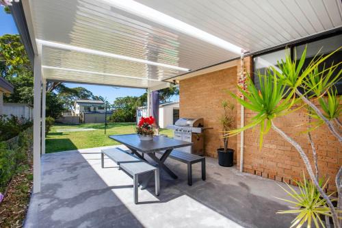 Sea and Sun Pet Friendly 4 Mins to Beach