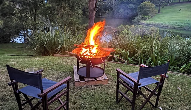 Secluded Maleny Lakeview Escape with Fireplace & View. Pet Friendly!