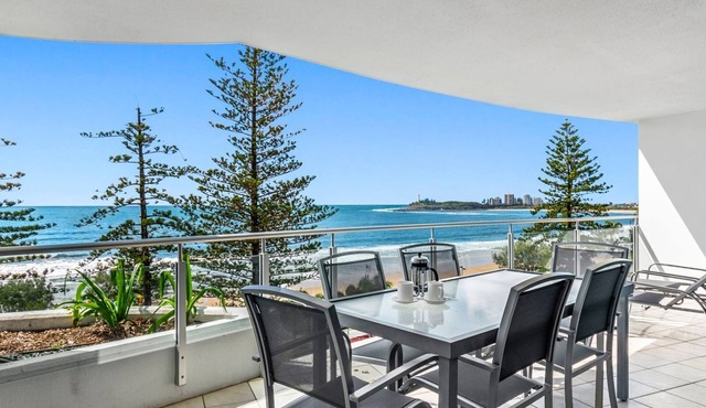 Sirocco 507 by G1 Holidays - Two Bedroom Beachfront Oveanview Apartment in Sirocco Resort