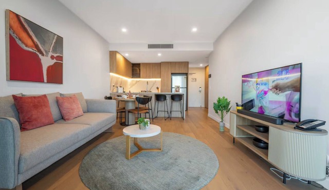 Sky Above, Ocean Beyond – Level 43 Panoramic View