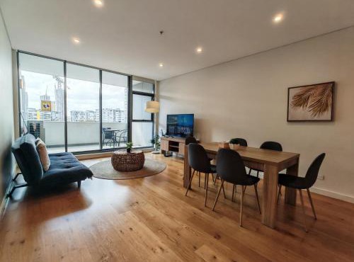 Sleek 2BR Modern Apartment in Sydney’s Tech Hub