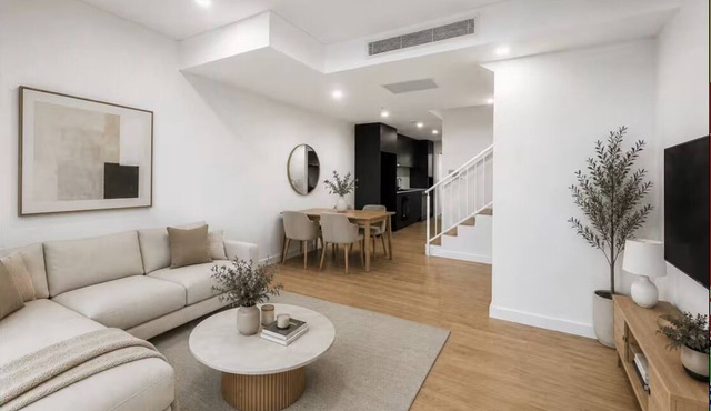Spacious 2-Bedroom, 2-Bathroom Apartment with Parking in Fairfield