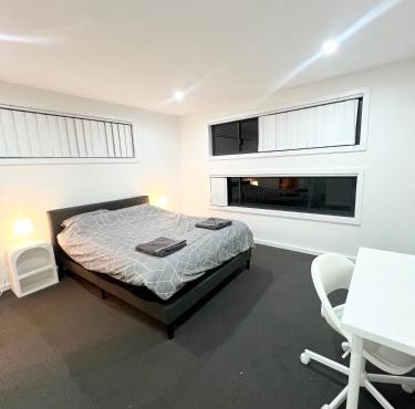 Spacious Queen Room with Attached Bathroom - OR1
