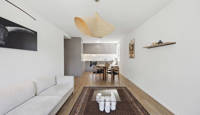 Stilvolle Wohnung in Zürich Oerlikon! (202)