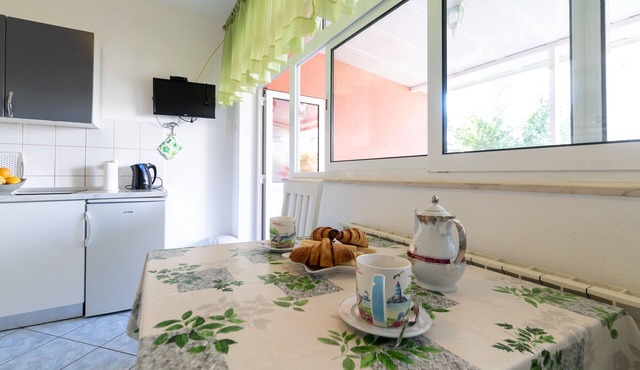 Studio flat with terrace Stari Grad, Hvar (AS-8726-c) in Stari Grad