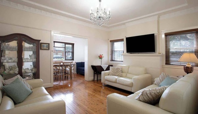 Stylish 1BR Vaucluse Escape | Near Shops & CBD
