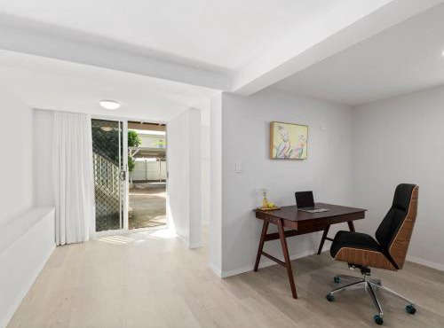 Stylish 4Bedroom Stay Outdoor Dining and City Access