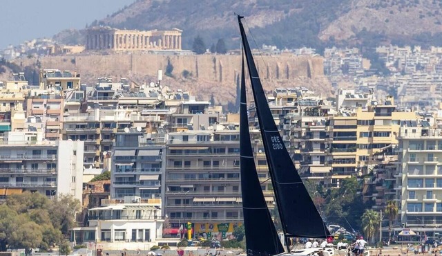 Sun-Kissed Sailing Adventure in Islas Sarónicas