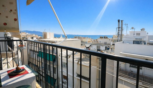 Sunny Terrace Sea View Apt in Piraeus by ΜΡS