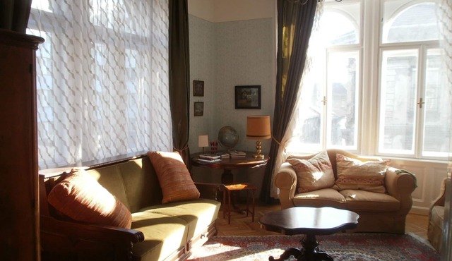 Superb 4-room corner apartment