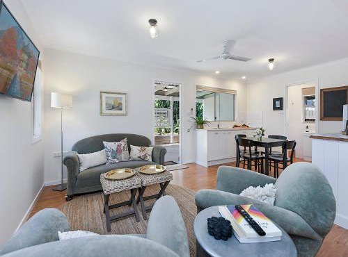 Sweet Cottage, sleeps 4 - stroll to Maleny