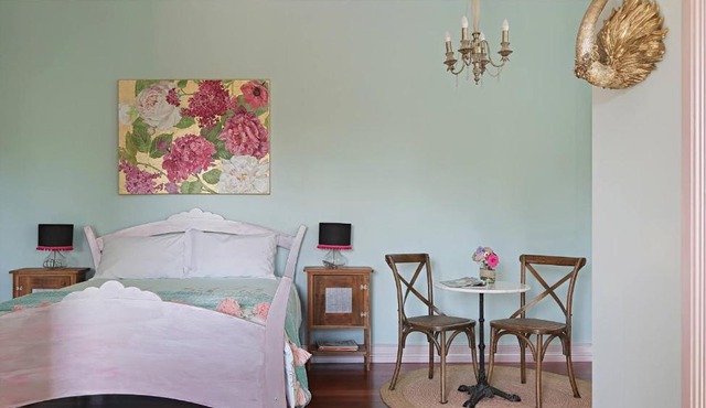 The Spotted Chook and Amelie's Petite Maison
