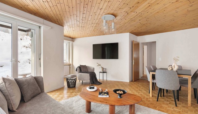 Timeless Alpine Stay, Terrace, Central Davos in Davos Platz