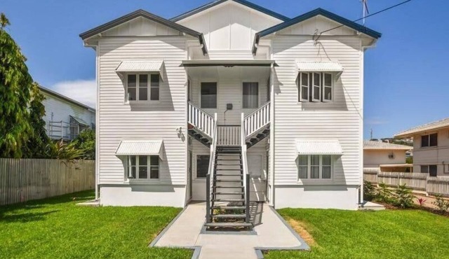 Townsville Suites