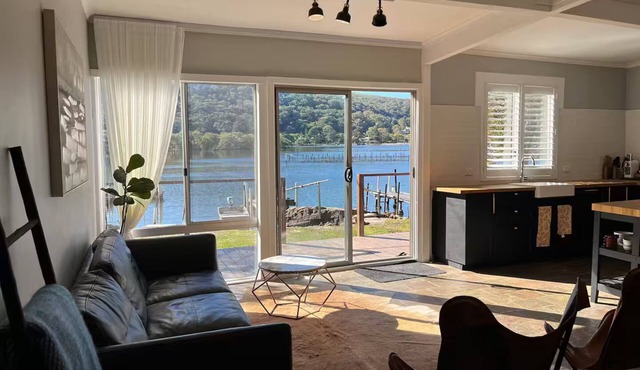 Tranquil waterfront home
