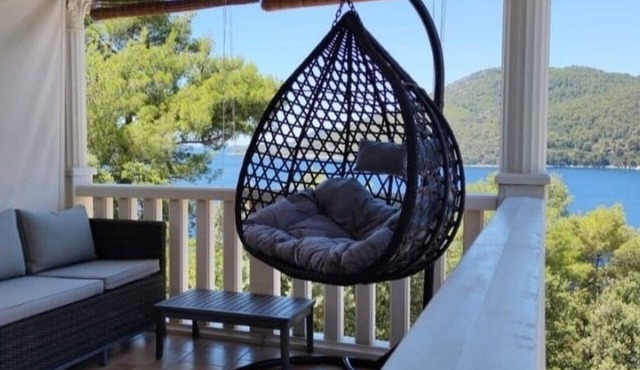 Two bedroom apartment with terrace and sea view Brna, Korčula (A-15730-b)