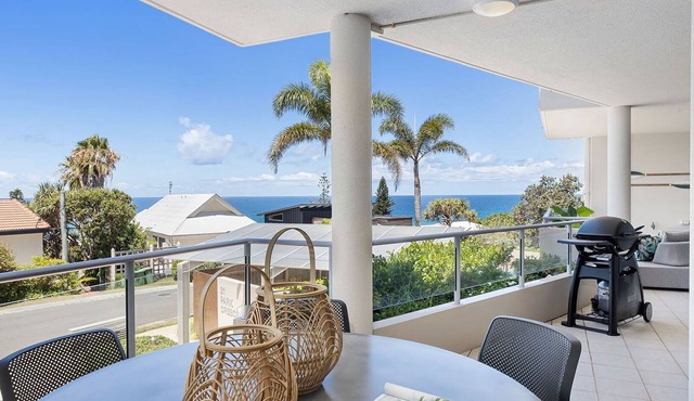 U2 Park Cres Modern & Stylish 2 bedroom apartment Close to Beach and Restaurants