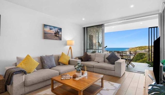 Unit 506 'Drift' 63 Coolum Terrace