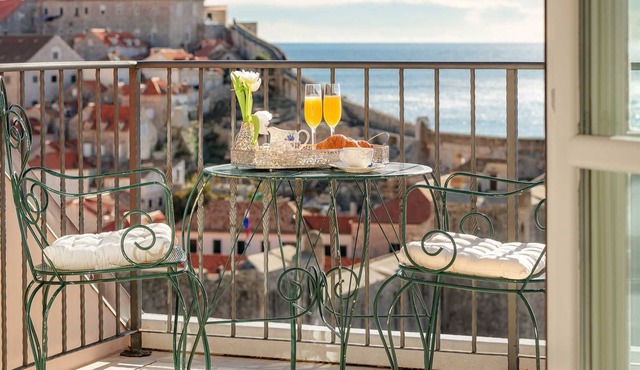 Villa Amore Dubrovnik - location, views, luxury and style