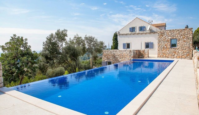 Villa Frajga - Five Bedroom Villa, Sleeps 10