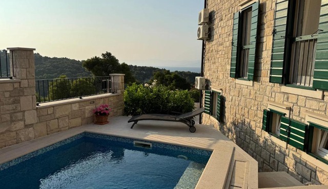 Villa Mila in Splitska