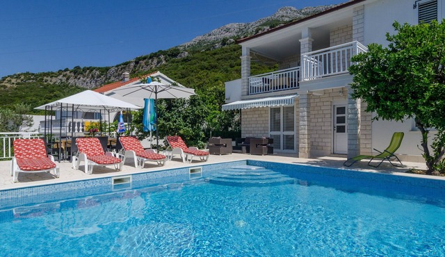 Villa Perna (21521-K1) - Kuciste
