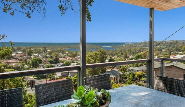 Wamberal Beach House - Million Dollar Views