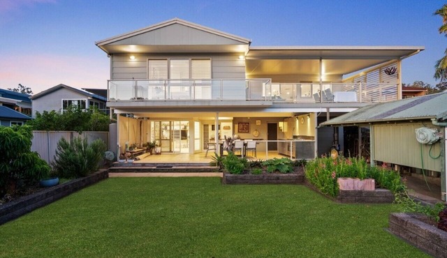 WaterFront With Panoramic Views: Sunrise and Sunset