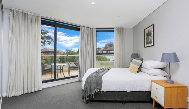 Waverton Skyline Vista – City & Harbour Views