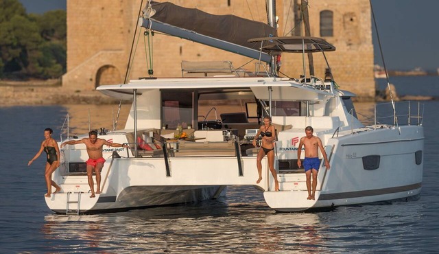 Zanzibar's Sun-Kissed Sailing Experience