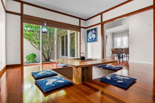 Zen-Inspired Hinoki Bath, Tatami and Washitsu Room