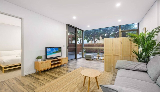 Zetland near Shops & Train with Gym&Pool for 6ppl