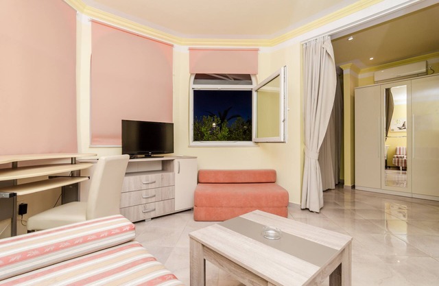 Pansion Villa Antonio - Standard Triple Room 12
