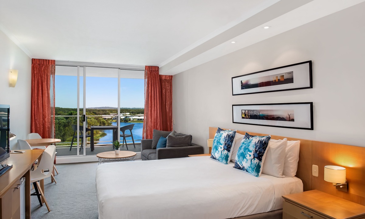 Pelican Waters Hotel | Pelican Waters Resort