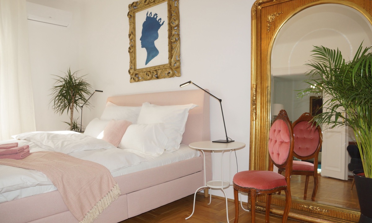 Matyasfoeld Apartment | Villa Garden - Charming 2-bedroom - with WiFi and AC in Budapest +free parking