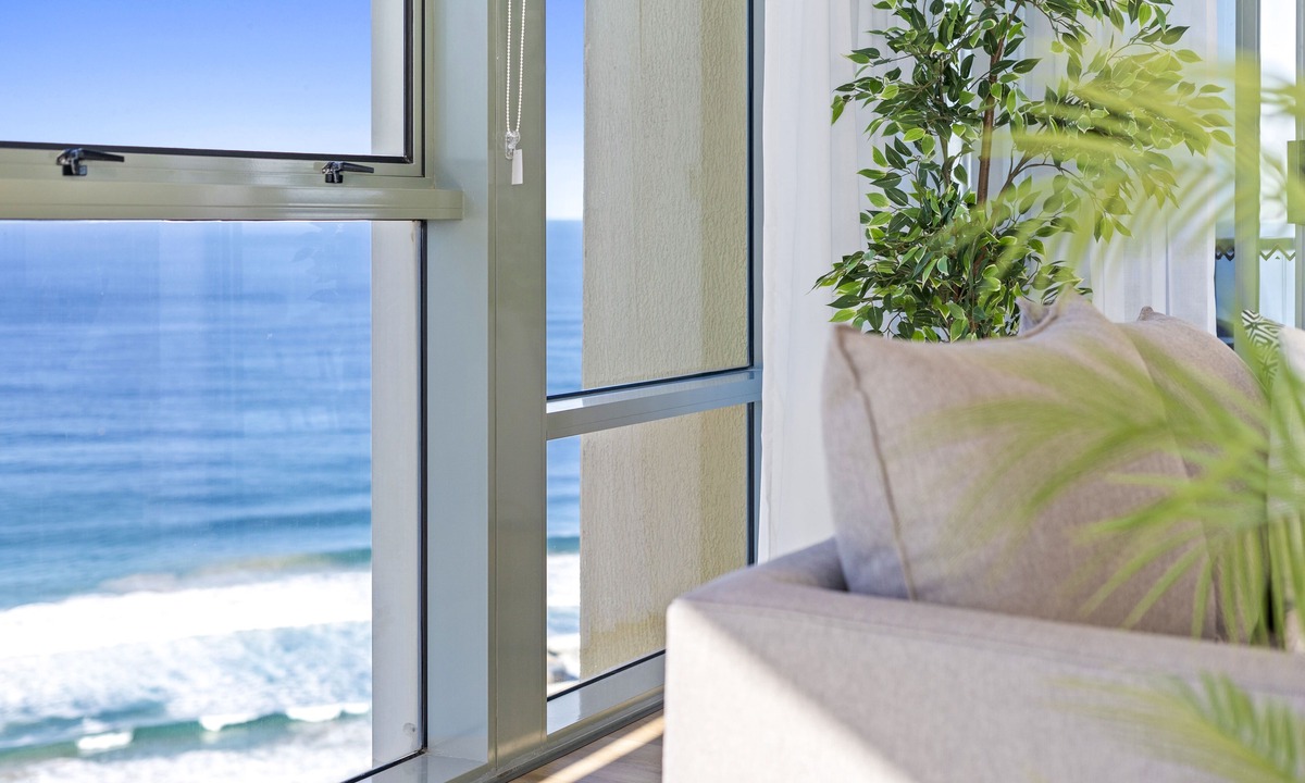 Surfers Paradise Apartment | 4 Bedroom Ocean View Unit at Sun City - Q Stay