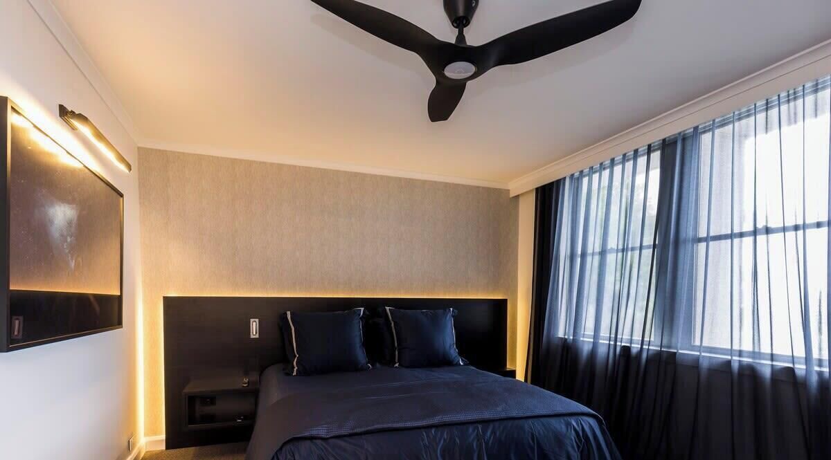 Bondi Beach Apartment | Bondi Beachside Apartment: 3 Bedrooms & Parking