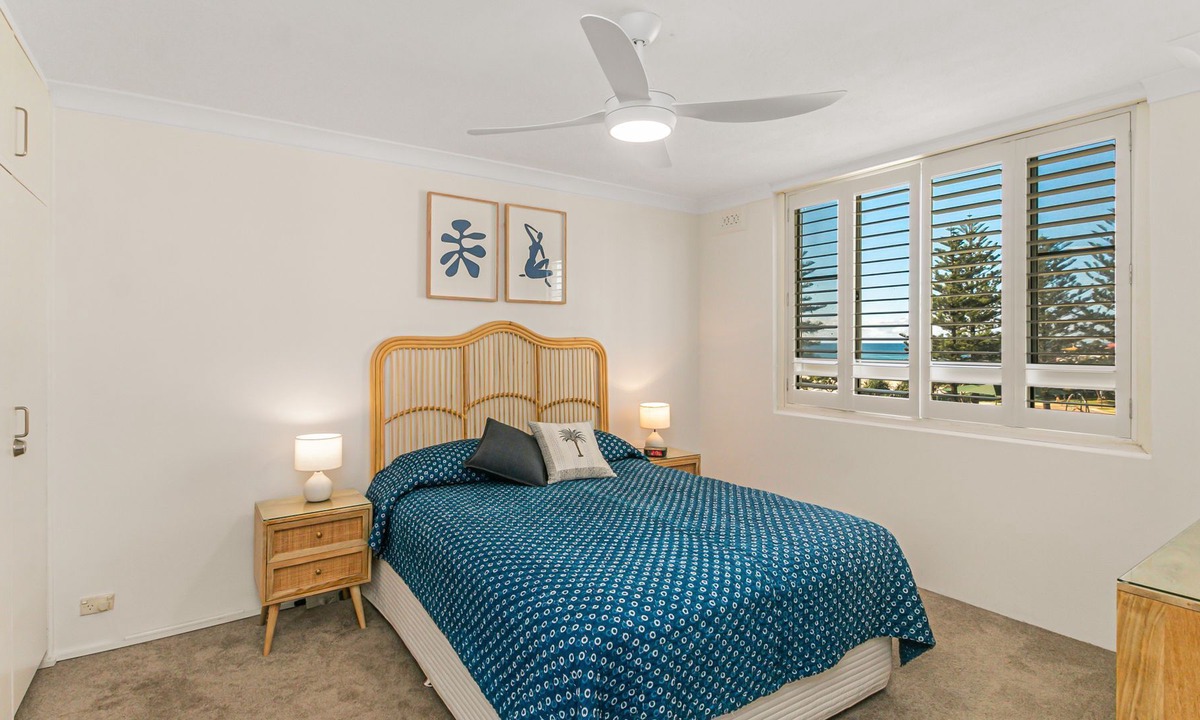 Coolangatta Apartment | Rainbow Pacific Unit 8- Ocean views over Rainbow Bay Coolangatta with free Wi-Fi