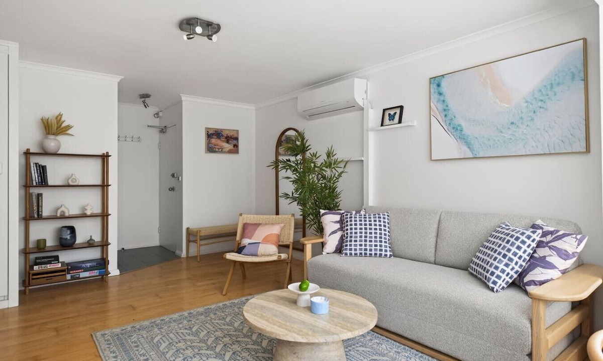 Dee Why Apartment | Dee Why Beachside 2BR with AC | 3min Walk to Beach