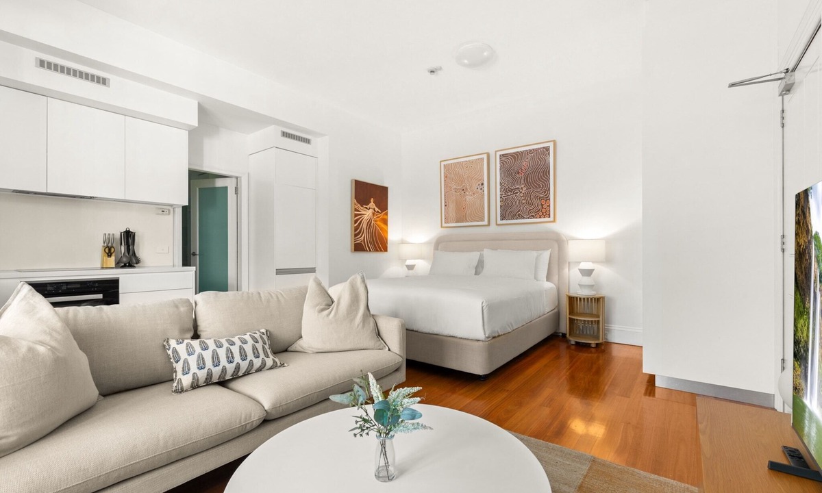 Lewisham Apartment | Inner-West Studio in a Perfect Location