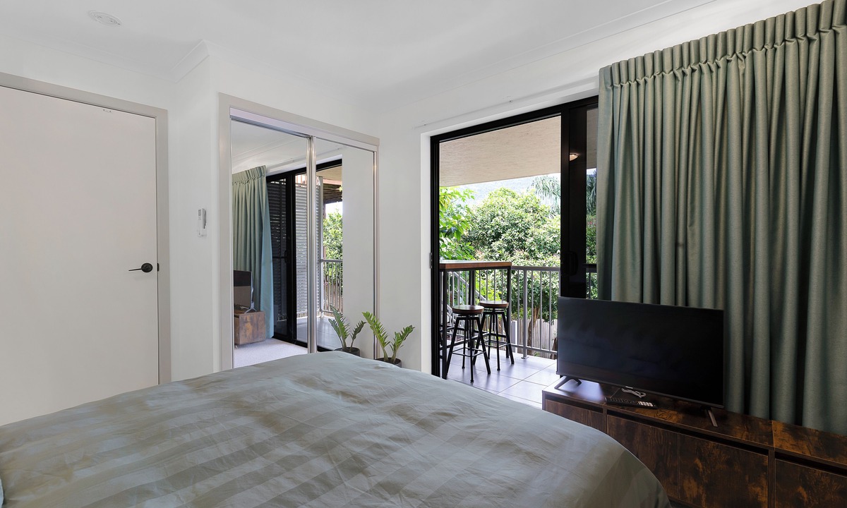 Jubilee Pocket Apartment | The Heart Stay at Airlie Beach - the heart of the Great Barrier Reef.