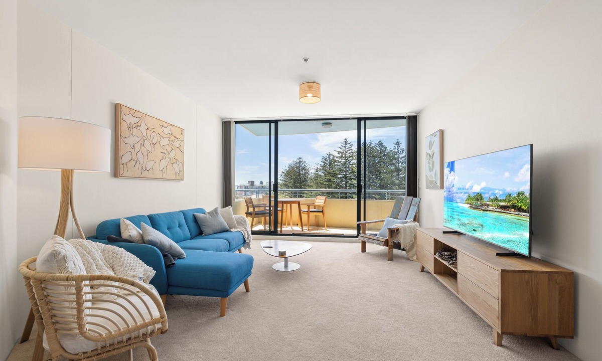 Cronulla Apartment | Pool View, Lift Access 503, Opposite North Cronulla Beach
