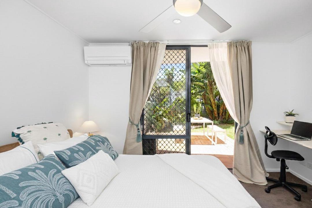 Marcoola Apartment | Salad Days -Beachfront & Pet Friendly