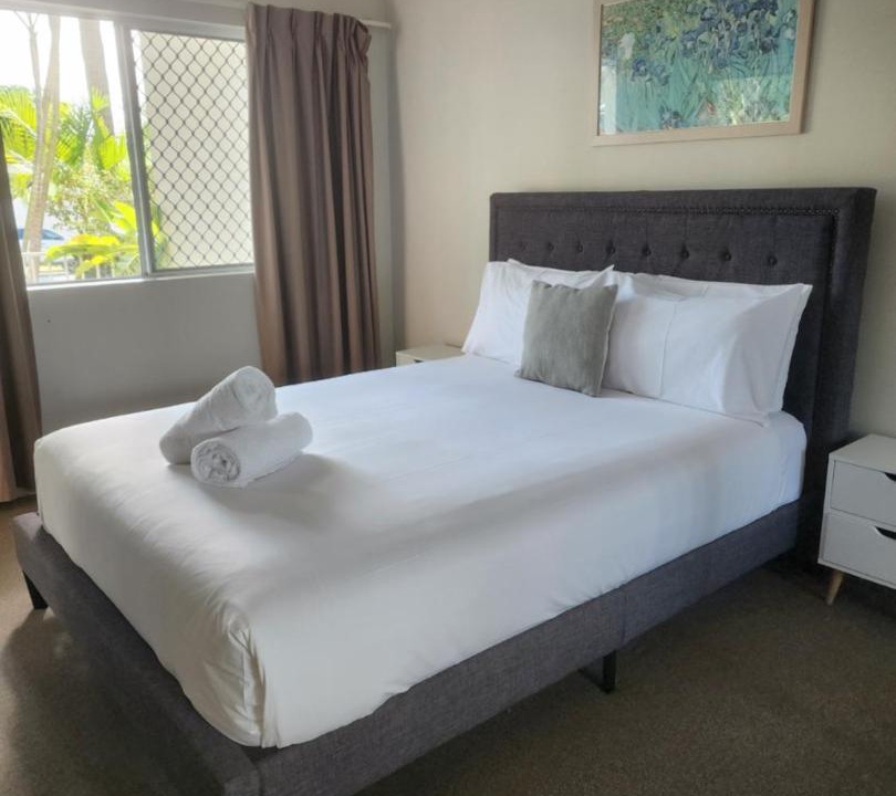 Runaway Bay Apartment | Bayview Bay Apartments and Marina