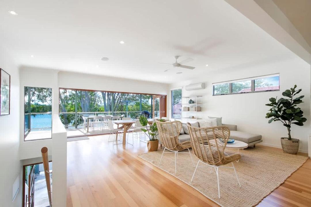Tewantin House | Tranquil & Modern Riverside Getaway