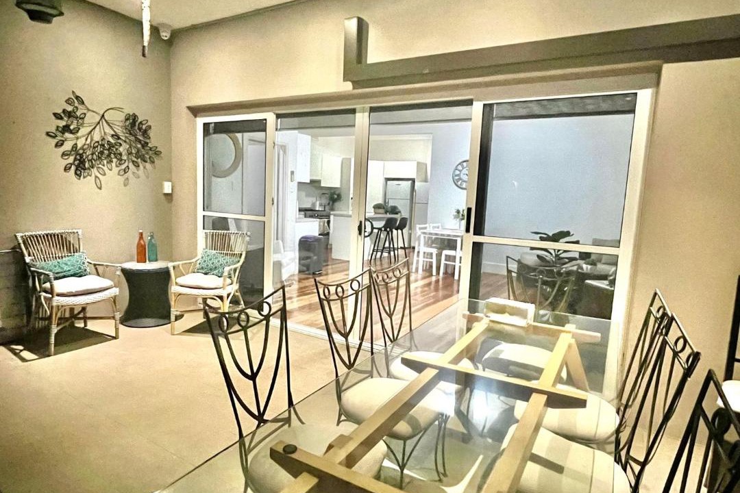 Brighton-le-Sands House | Relaxed Cosy Beach Room Close to Airport