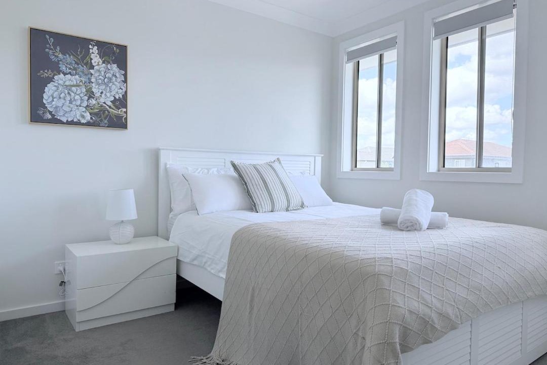 Marsden Park House | Relaxing 5BR House, 3 Bathrooms, Garden and BBQ