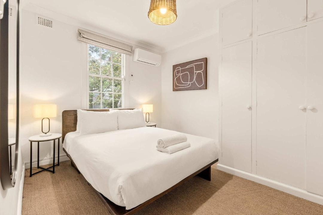 Woollahra Apartment | 3BR Woollahra Family Stay with Parking