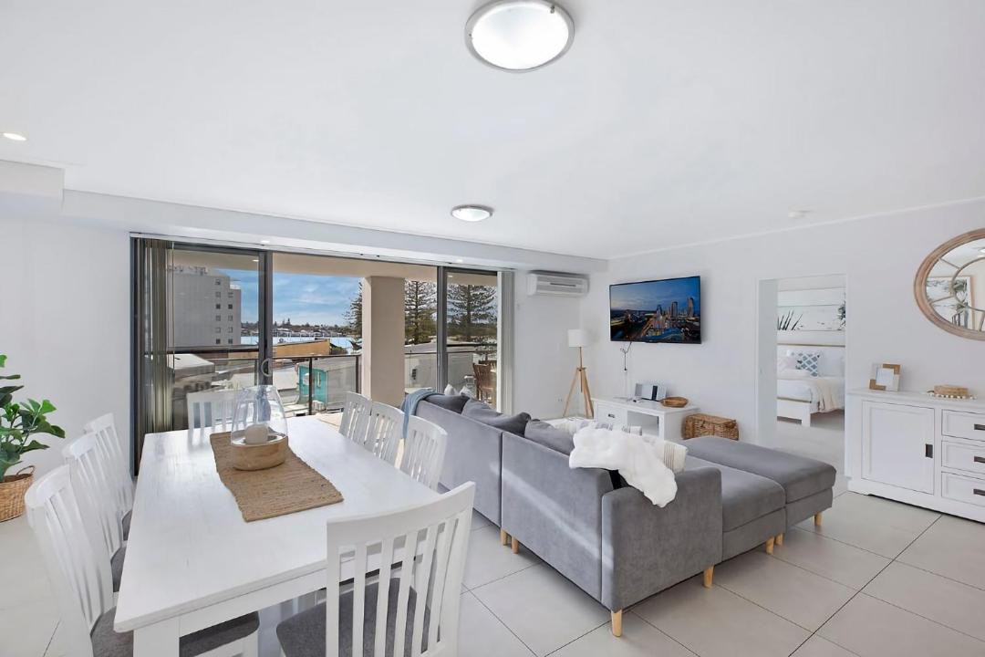 The Entrance Apartment | Coast Apartments 19 Roof Top Pool