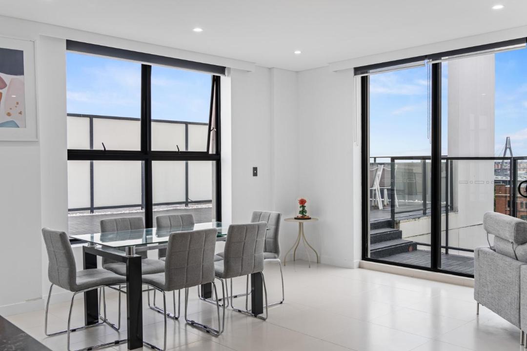 Ultimo Apartment | Luxury 3BR Penthouse with Parking & Walk to Darling Harbour & ICC & CBD & Chinatown